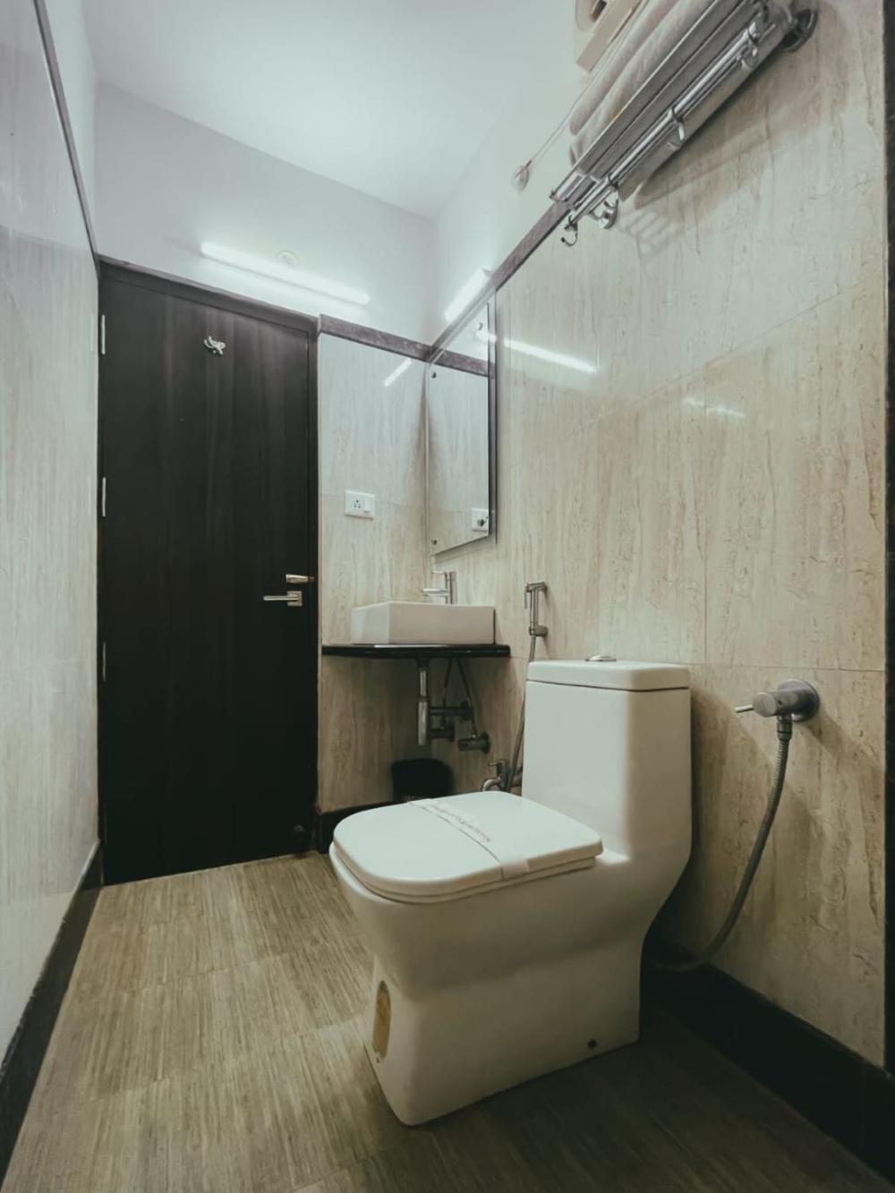 Hotel S L E Residency Varanasi Exteriör bild