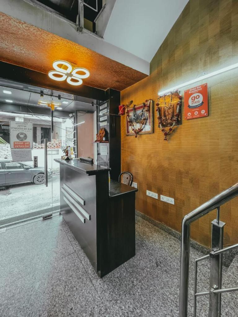 Hotel S L E Residency Varanasi Exteriör bild