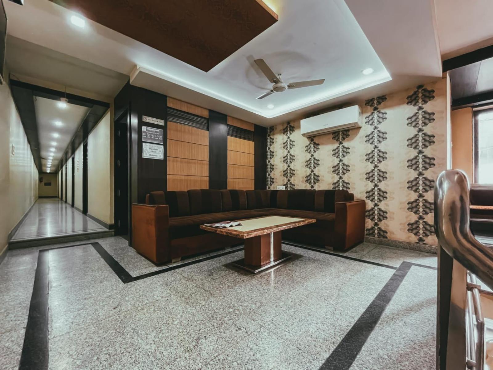 Hotel S L E Residency Varanasi Exteriör bild